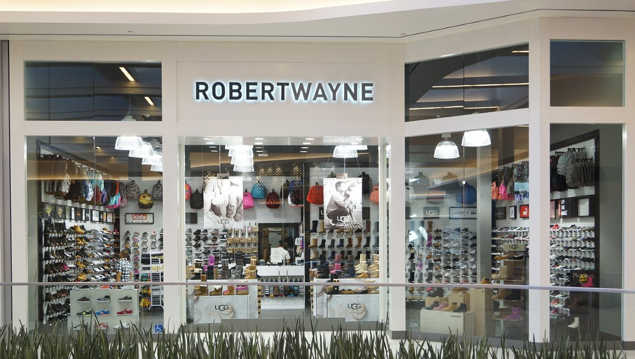 robert wayne uggs