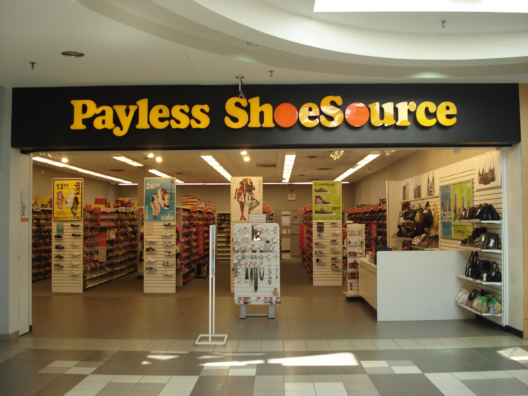 payless store location